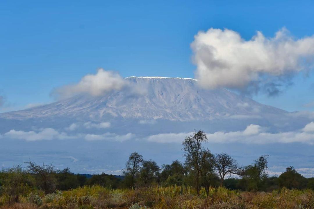 Amboseli Cultural Camping ภายนอก รูปภาพ